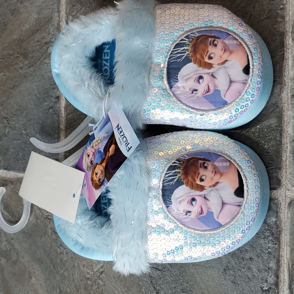 Frozen Slippers